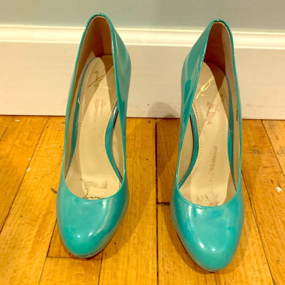 Heels - Picture 1 of 4